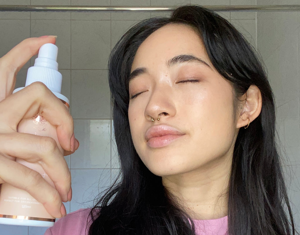 Balancing pH and Boosting Protection: The Importance of the Antioxidant Toning Mist in Your Skincare Routine